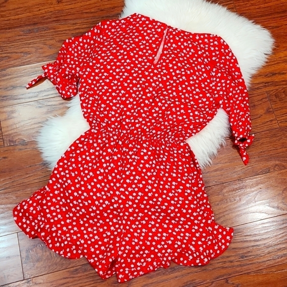 Red Floral One Clothing Surplice Boho Ruffle Romper - Picture 3 of 3